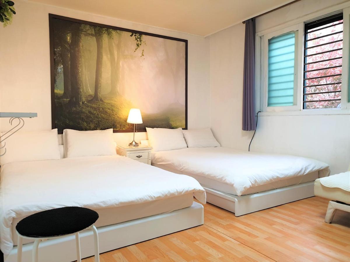 Ewha Apartment *