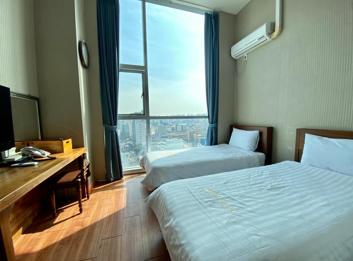 Myeongdong Merlin 3*