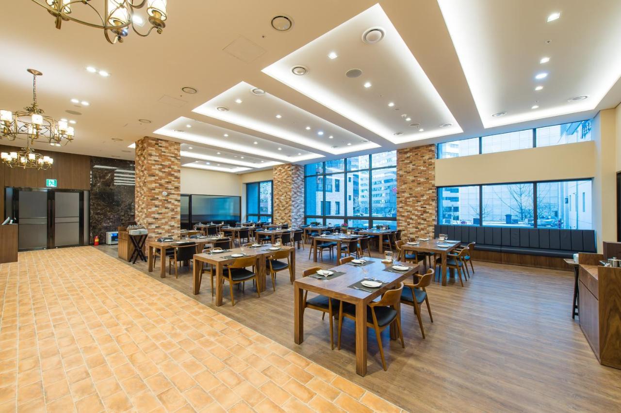 Hotel Ena Namdaemun 4*