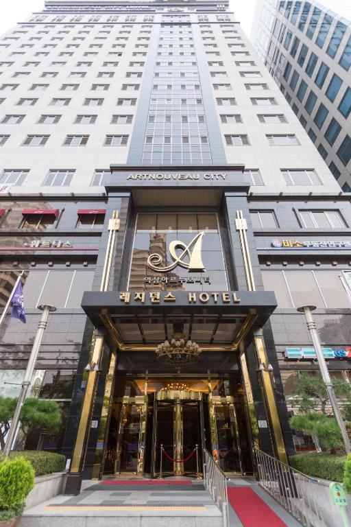 Hotel Yeoksam Artnouveau And *