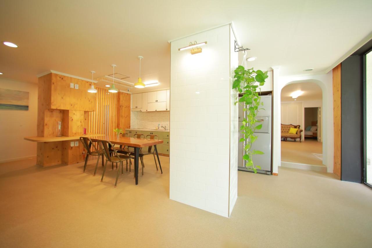 Slow Vibe Myeongdong Guest house