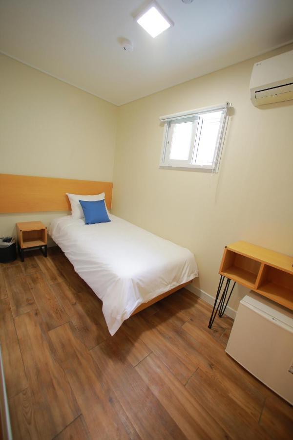 Slow Vibe Myeongdong Guest house Seoul