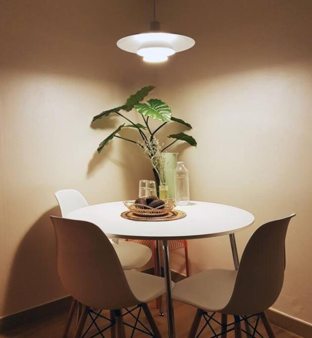 Pousada 3 rooms for rent near mapo-gu office station, mapo-gu, seoul *