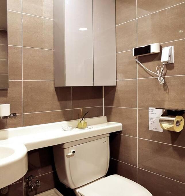 3 rooms for rent near mapo-gu office station, mapo-gu, seoul