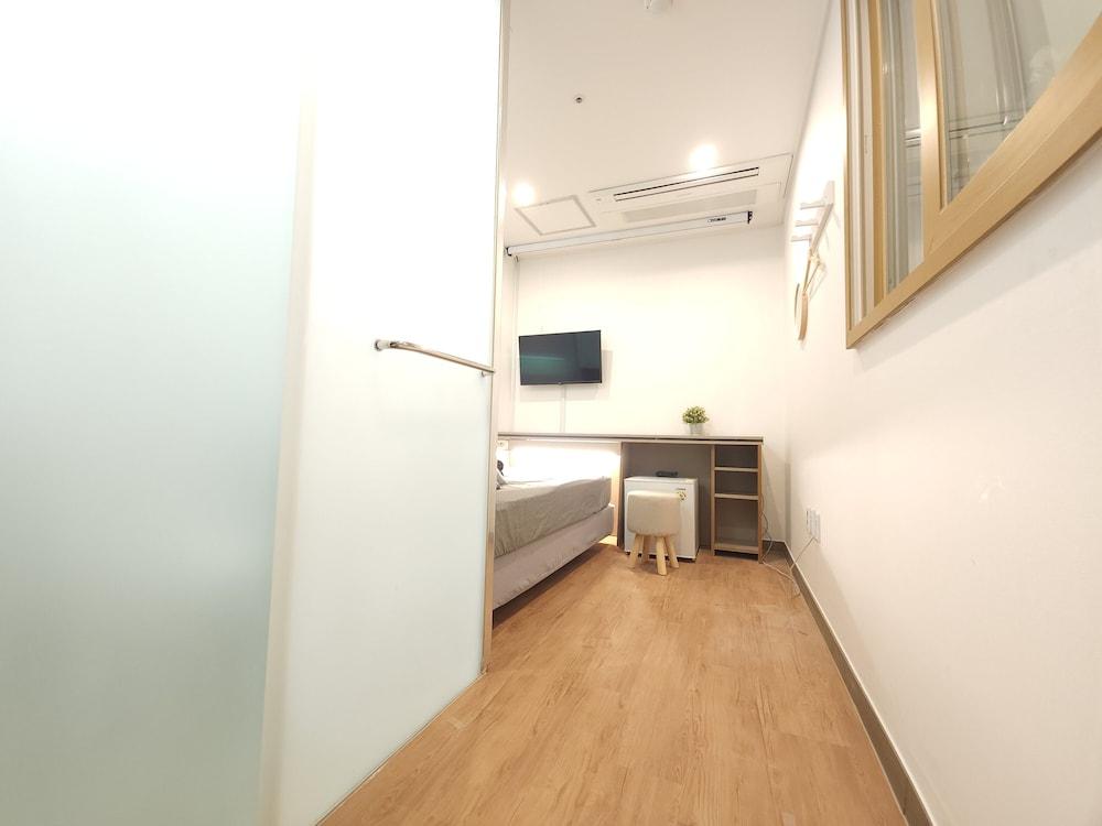 Oyo Myeongdong 2 Hostel Seoul