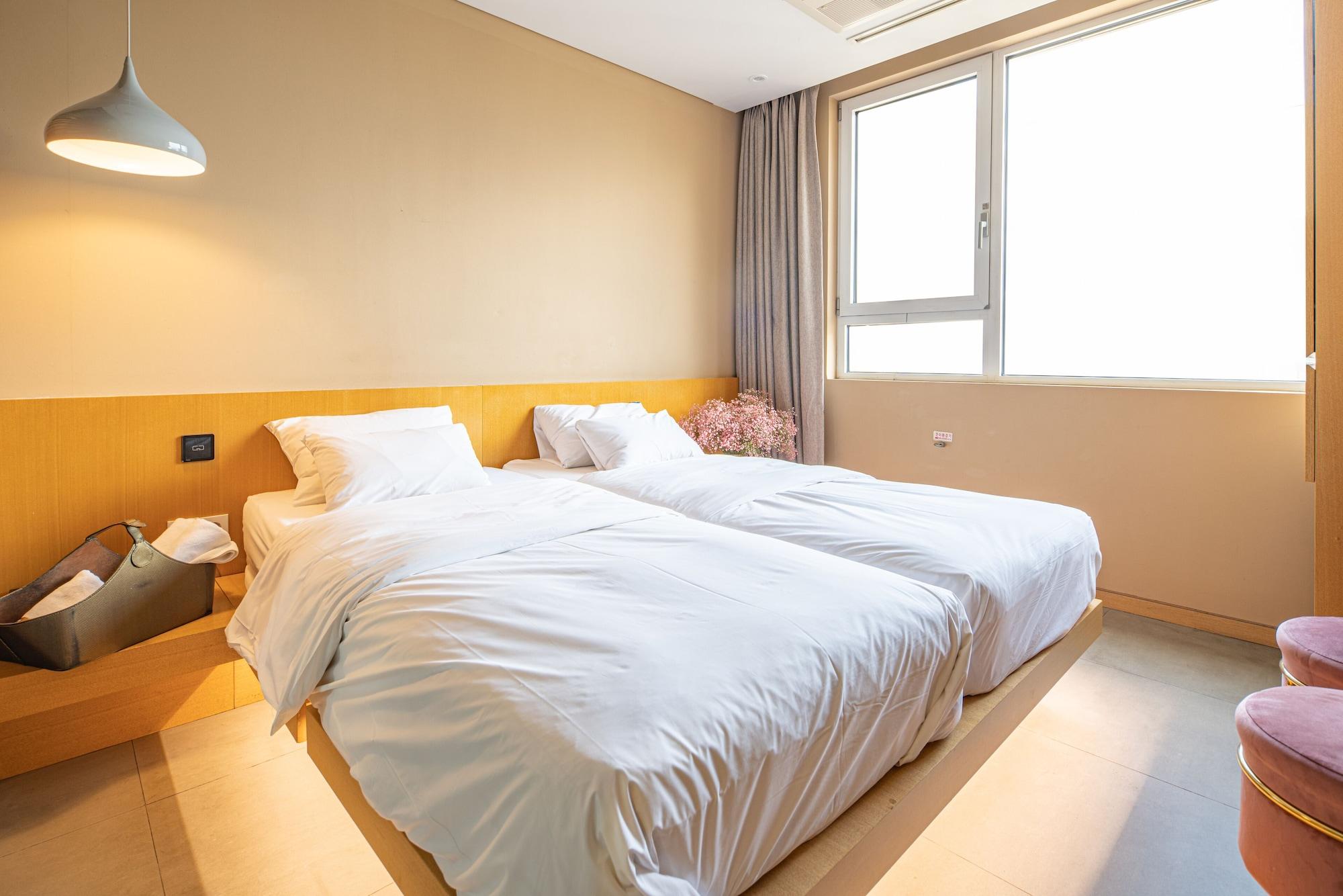 Hotel The Designers Hongdae