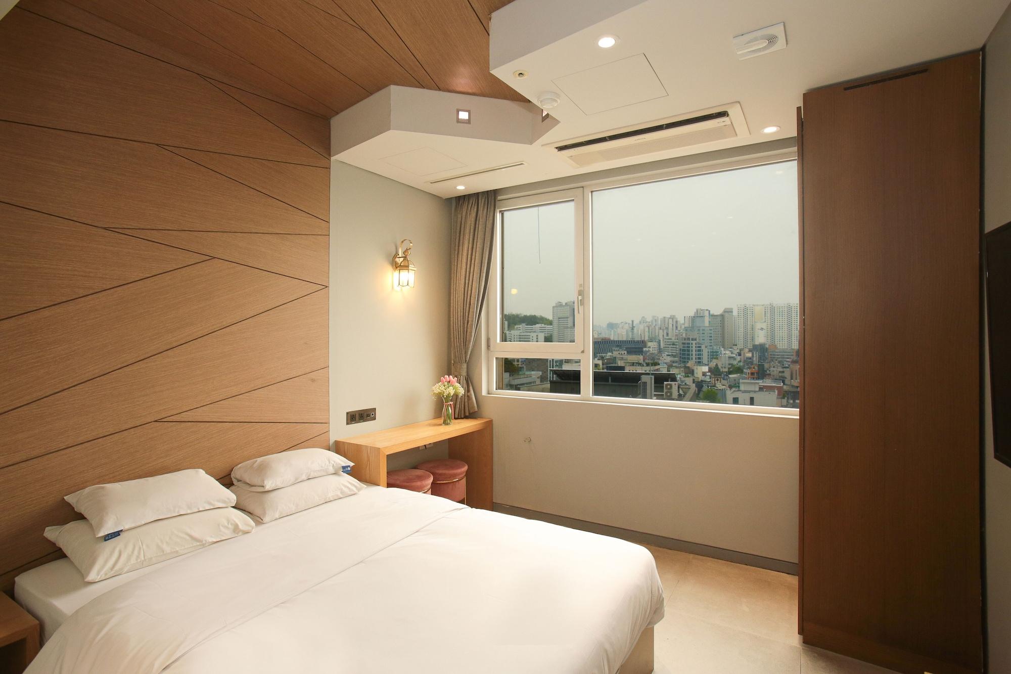 Hotel The Designers Hongdae