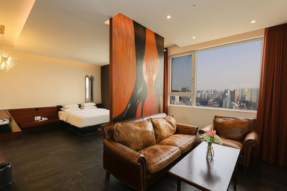 Hotel The Designers Hongdae