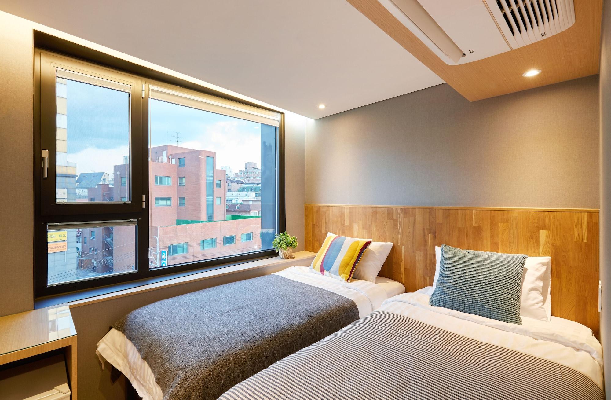 Cleo Hongdae Hotel 2*