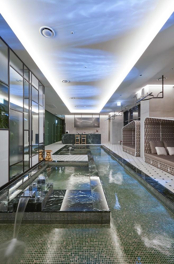 In 9 Hotel 3*