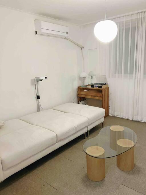 New 2f Super Cozy 2br 5min Station Contigo - International Only * Seoul