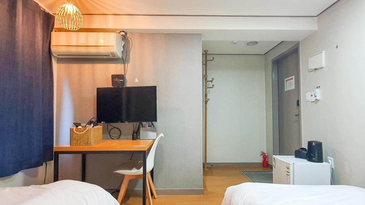 3 Guestehouse Hostel *