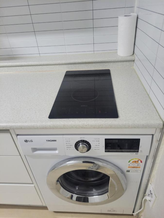 Brand New 2 Bedroom #6 * Seul
