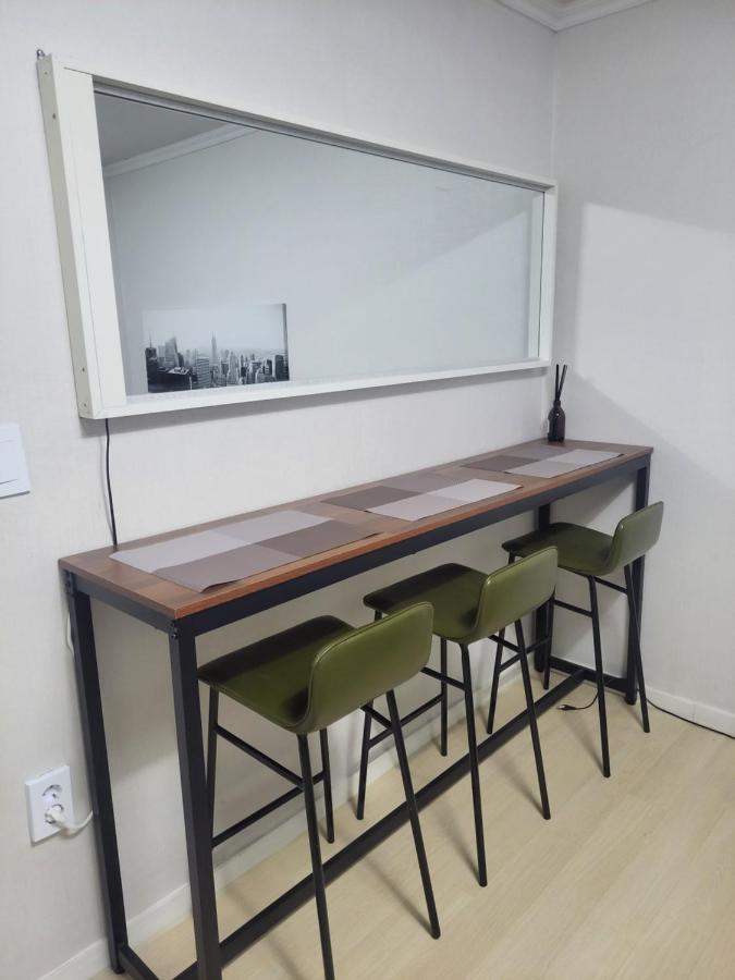 Newly Renovated 2 Bedroom #7 Apartment