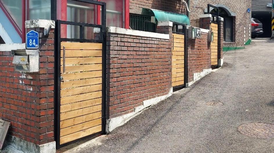 Hongdae&sinchon 10min Cozy House With 2 Bedrooms