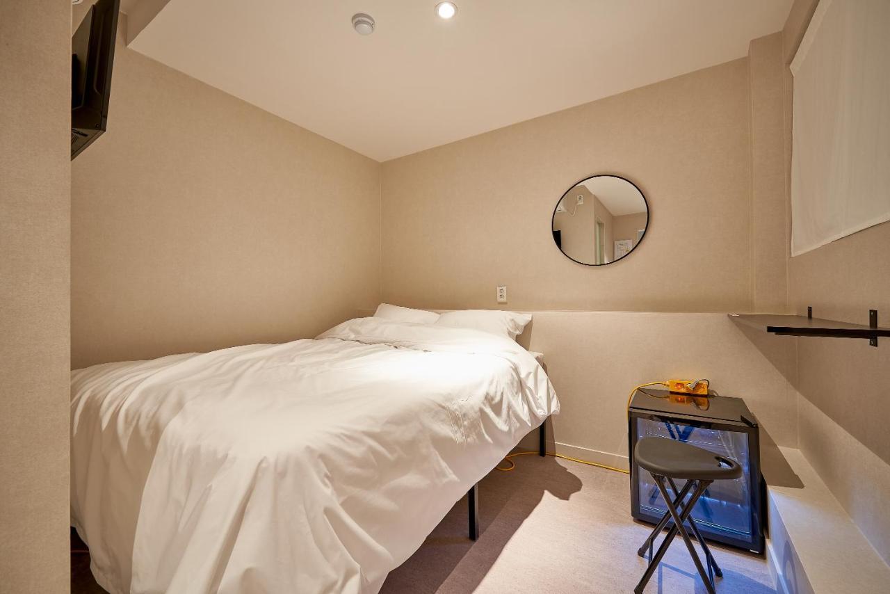 Capsule hotel Life In Euljiro Seoul