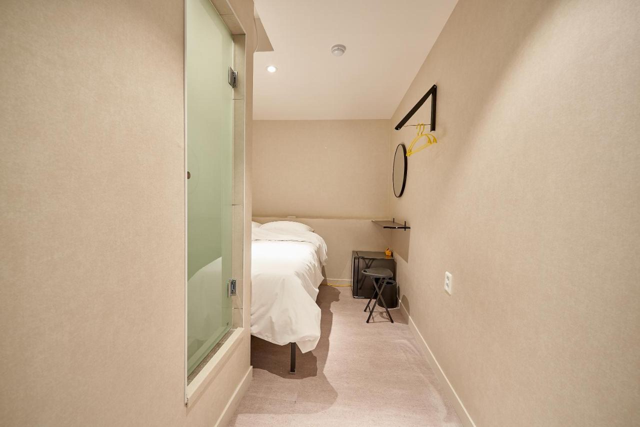Capsule hotel Life In Euljiro *
