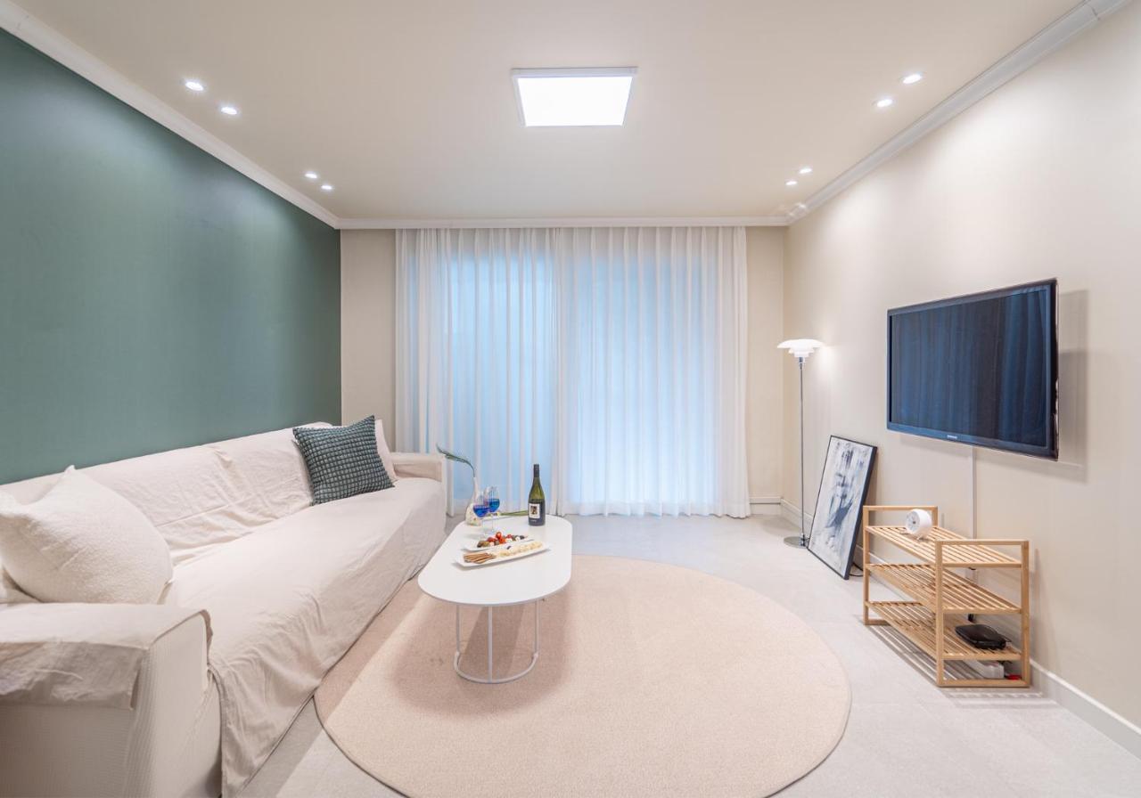 Villa Osondoson Stay-5min To Hapjeong Station, Family Favorites, 3bed Room, Large Living Seoul