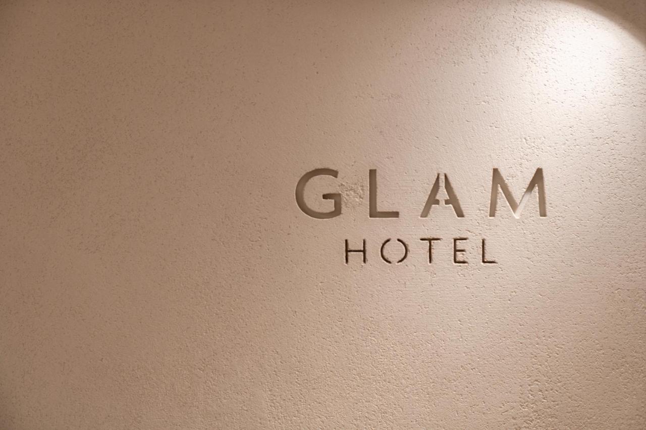 Glam Hotel *