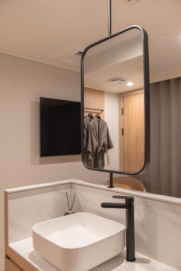 Hotel Glam *