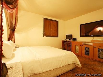 Max motel 2*