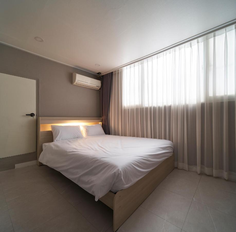 Jinsim House In Hongdea Apartment
