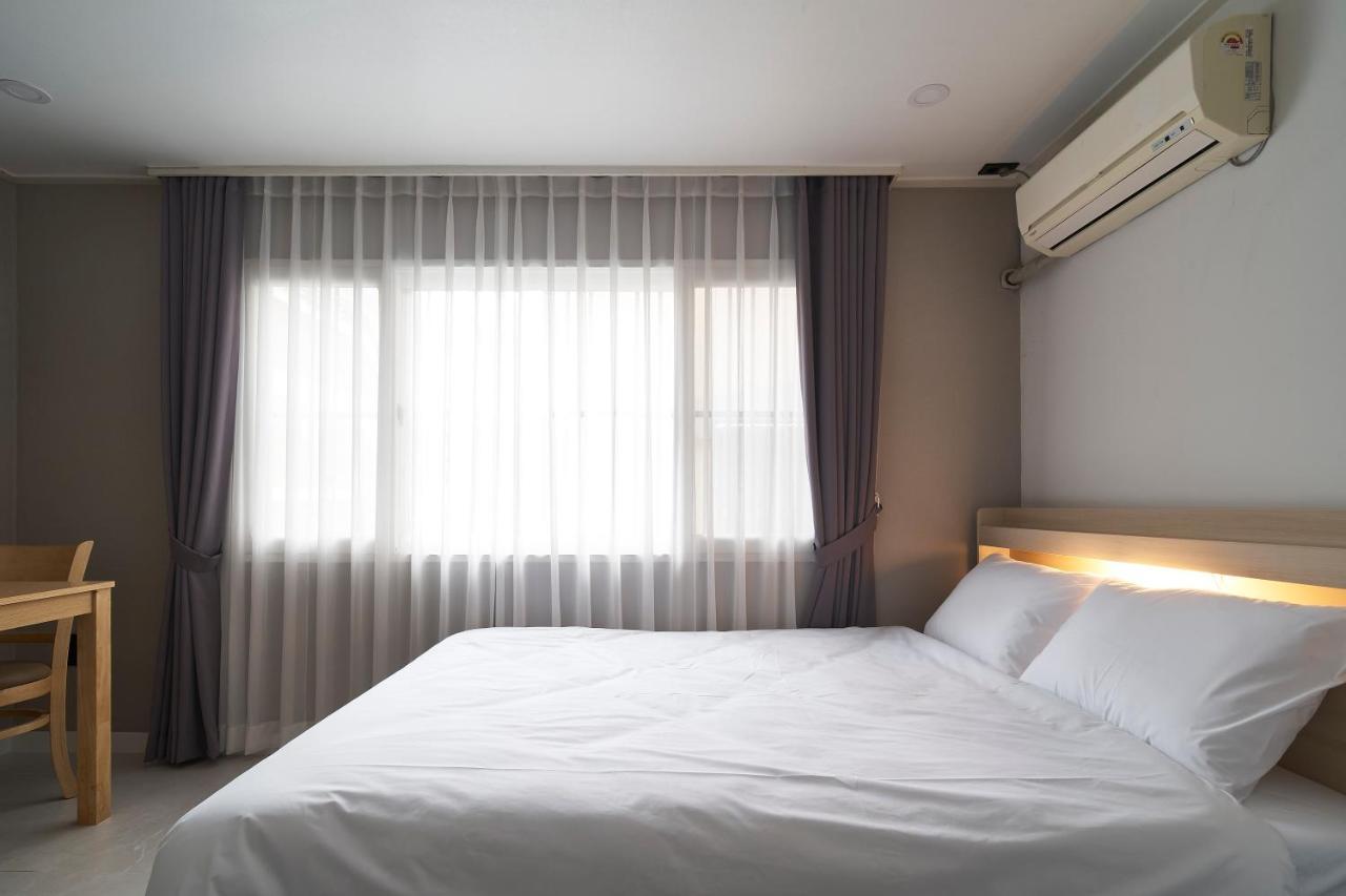 Jinsim House In Hongdea Apartment Seoul
