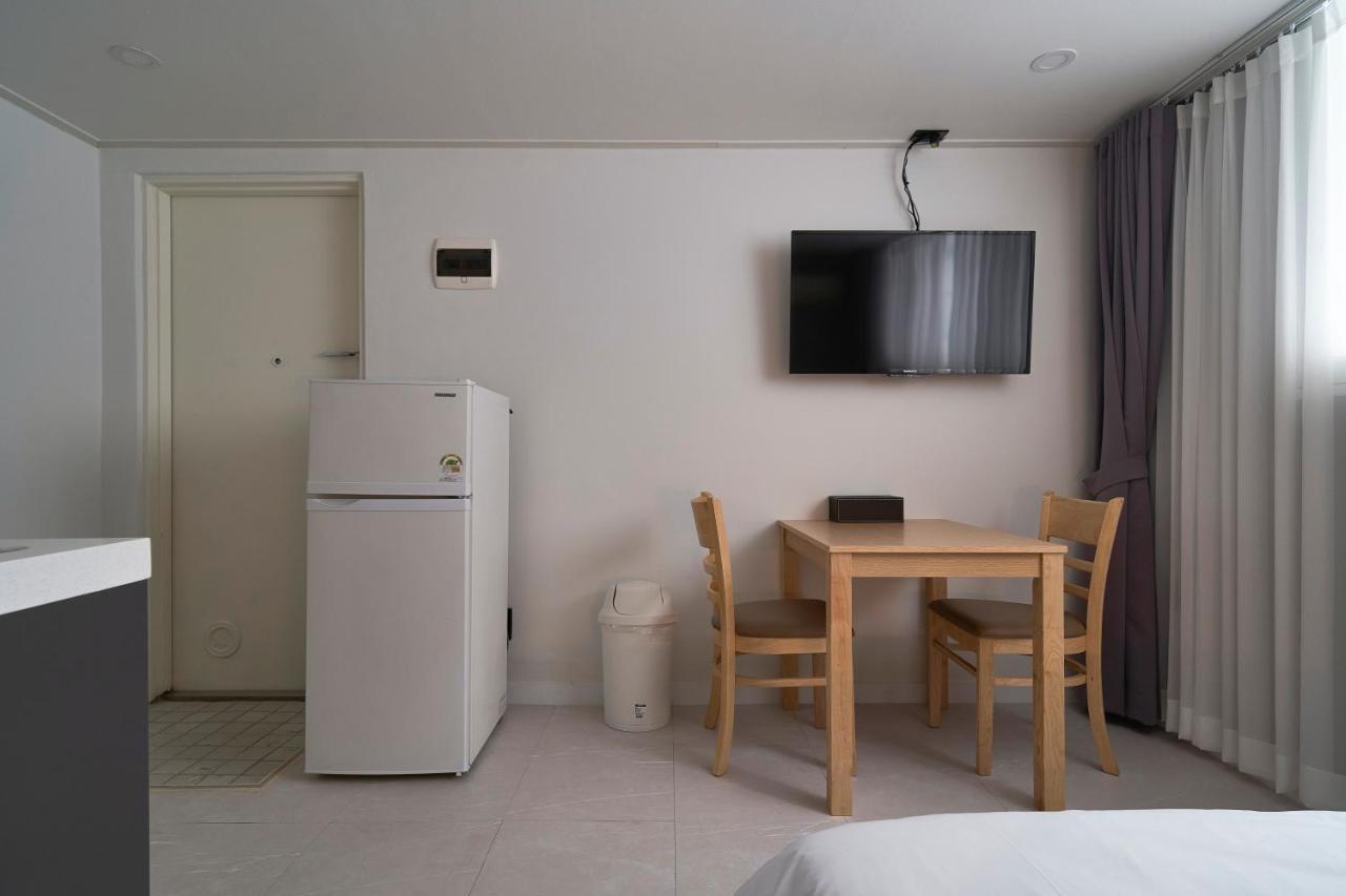 Jinsim House In Hongdea Apartment *
