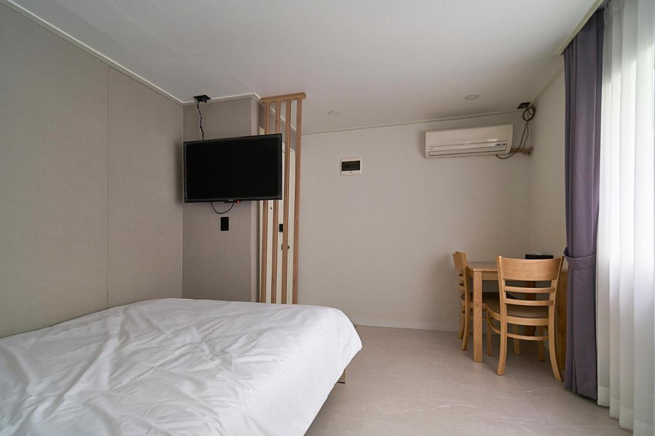 Jinsim House In Hongdea * Seoul