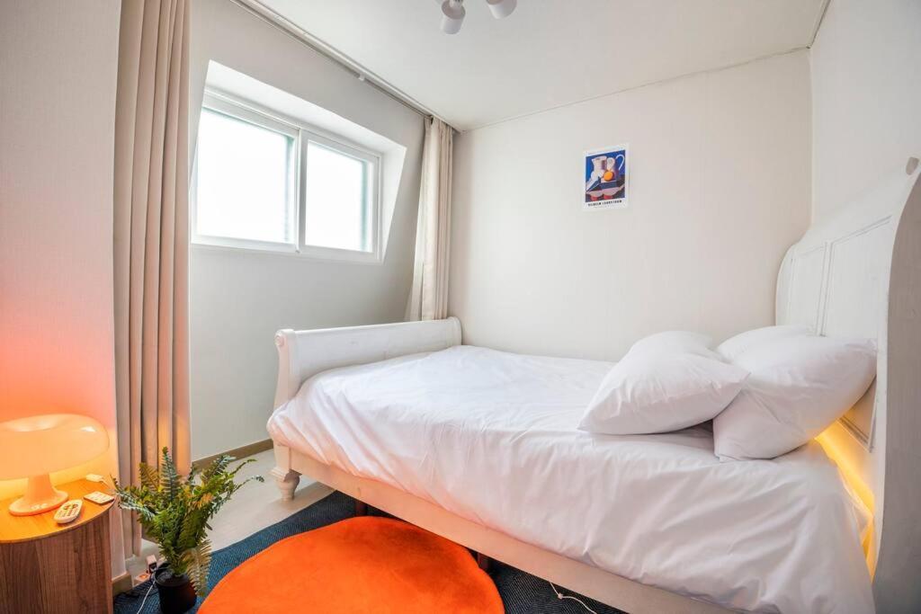 Hongdae Modern House Villa *