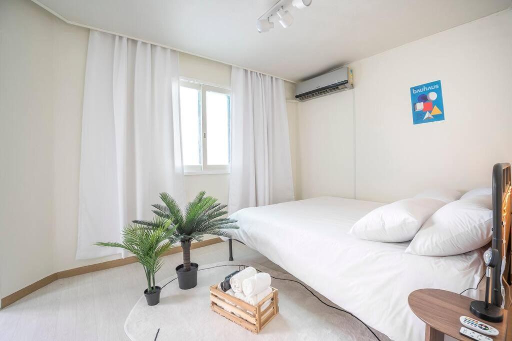 Hongdae Modern House Villa *