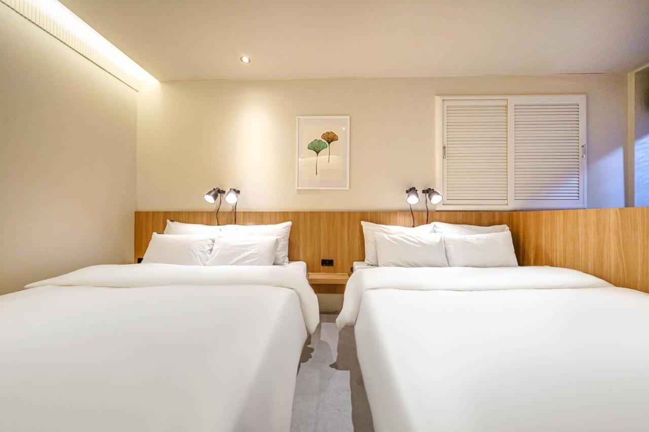 Hotel Less