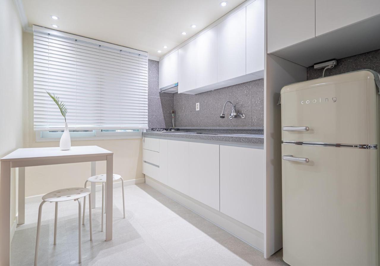 Villa Osondoson Stay-5min To Hapjeong Station, Family Favorites, 3bed Room, Large Living Seoul