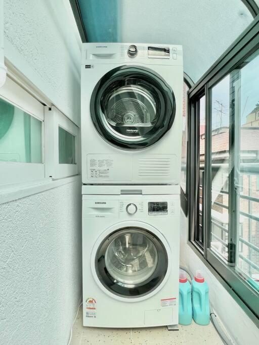 Villa 3room+2bathroom Hongdae 1exit Seoul
