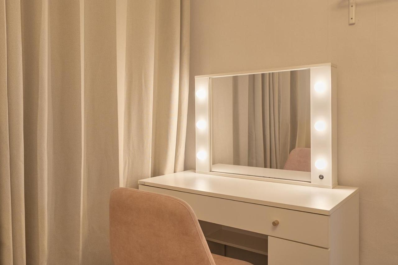 Villa Hapjeong Station Exit7 Each Room, Living Room, Air Conditioning Modern House