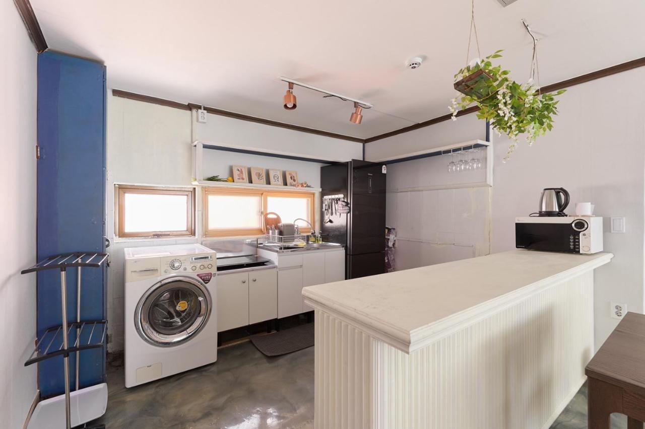 Vila Hapjeong Station Exit7 Each Room, Living Room, Air Conditioning Modern House *