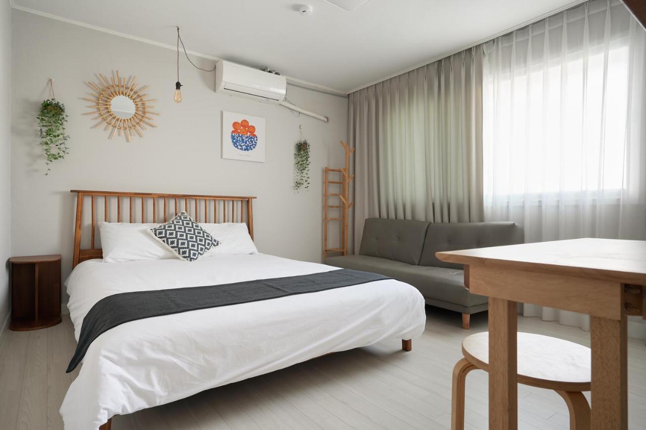 Apartment Simple Hongdae Seoul