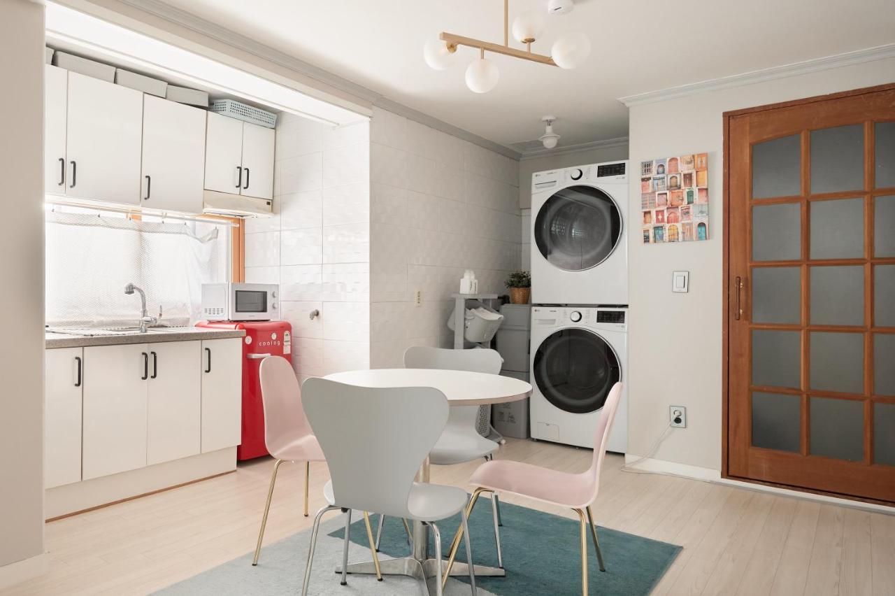 Simple Hongdae Apartment *