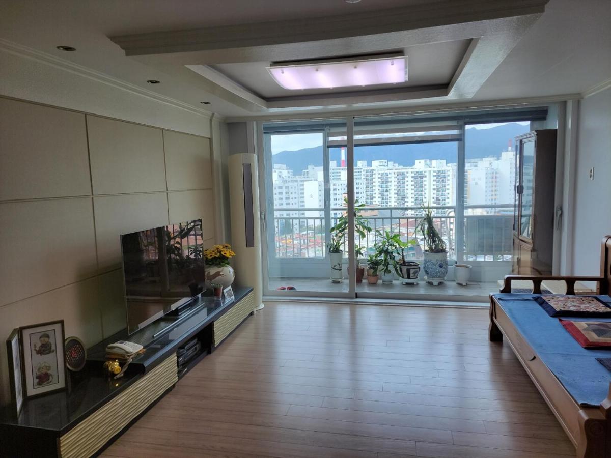 - Foreigner Only Homestay