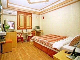 Hotel Rainbow