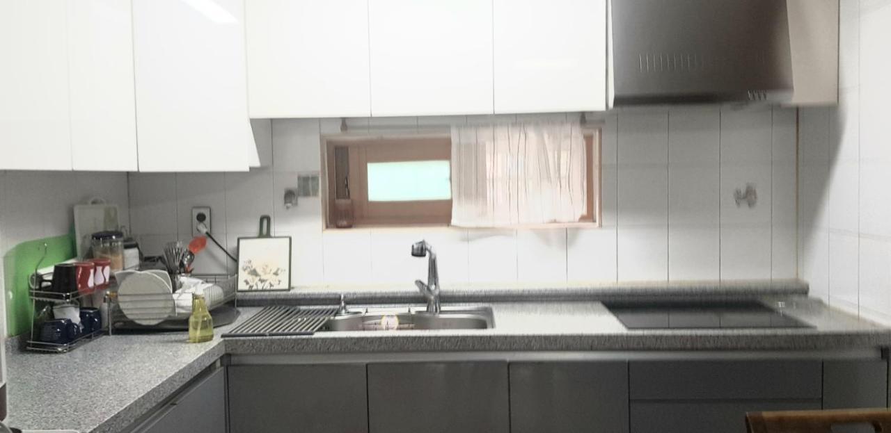 Homestay Yire House *