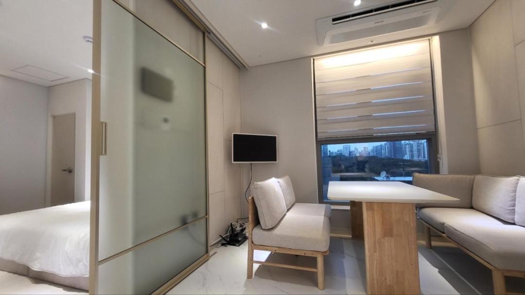 Apartment 2023 New Build, Super Neat Full Option *