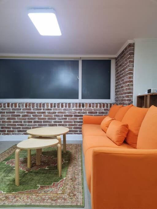 Villa Hongdae Hk