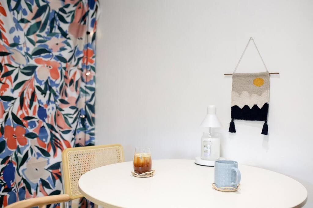 Apartment Brick House / Hongik Station 10min *