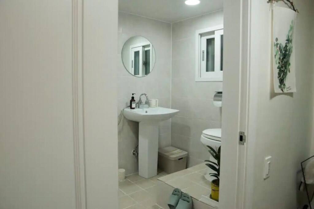 Athome - Foreigner Only Apartment Seoul