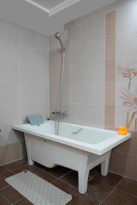 Guest house Vibe Healing House *