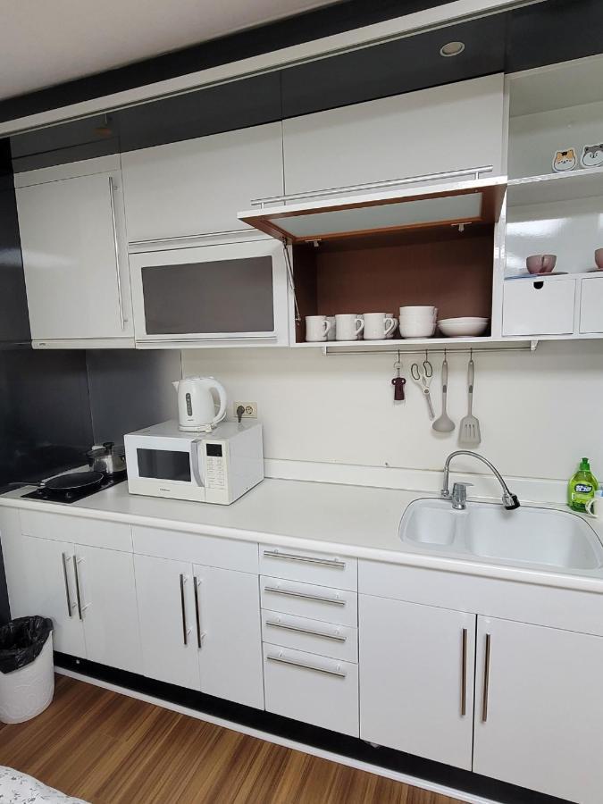 White Apartment *