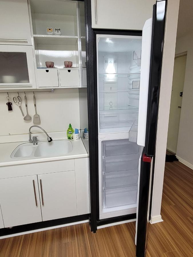 Apartment White