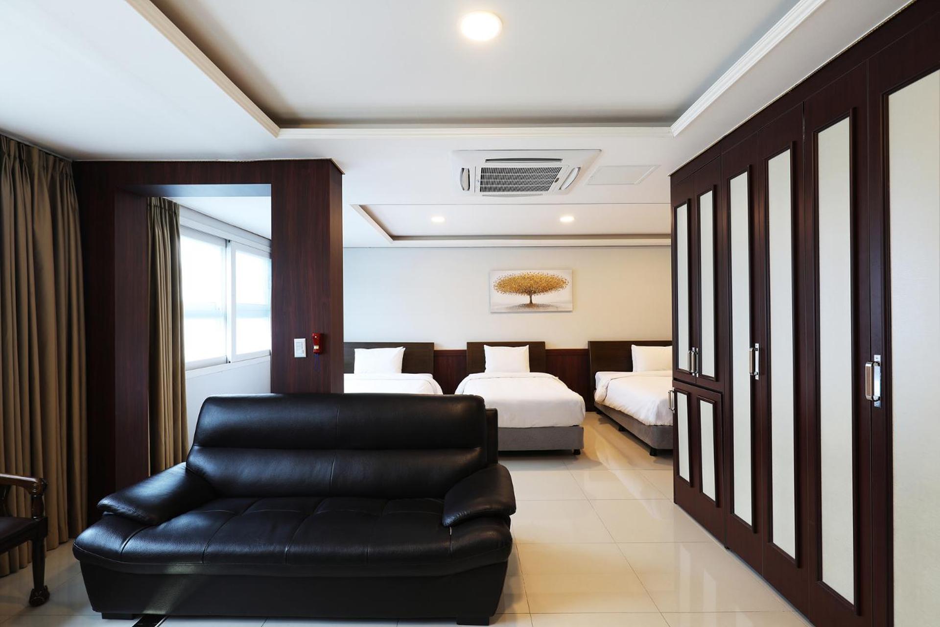 Intercity Hotel 3*