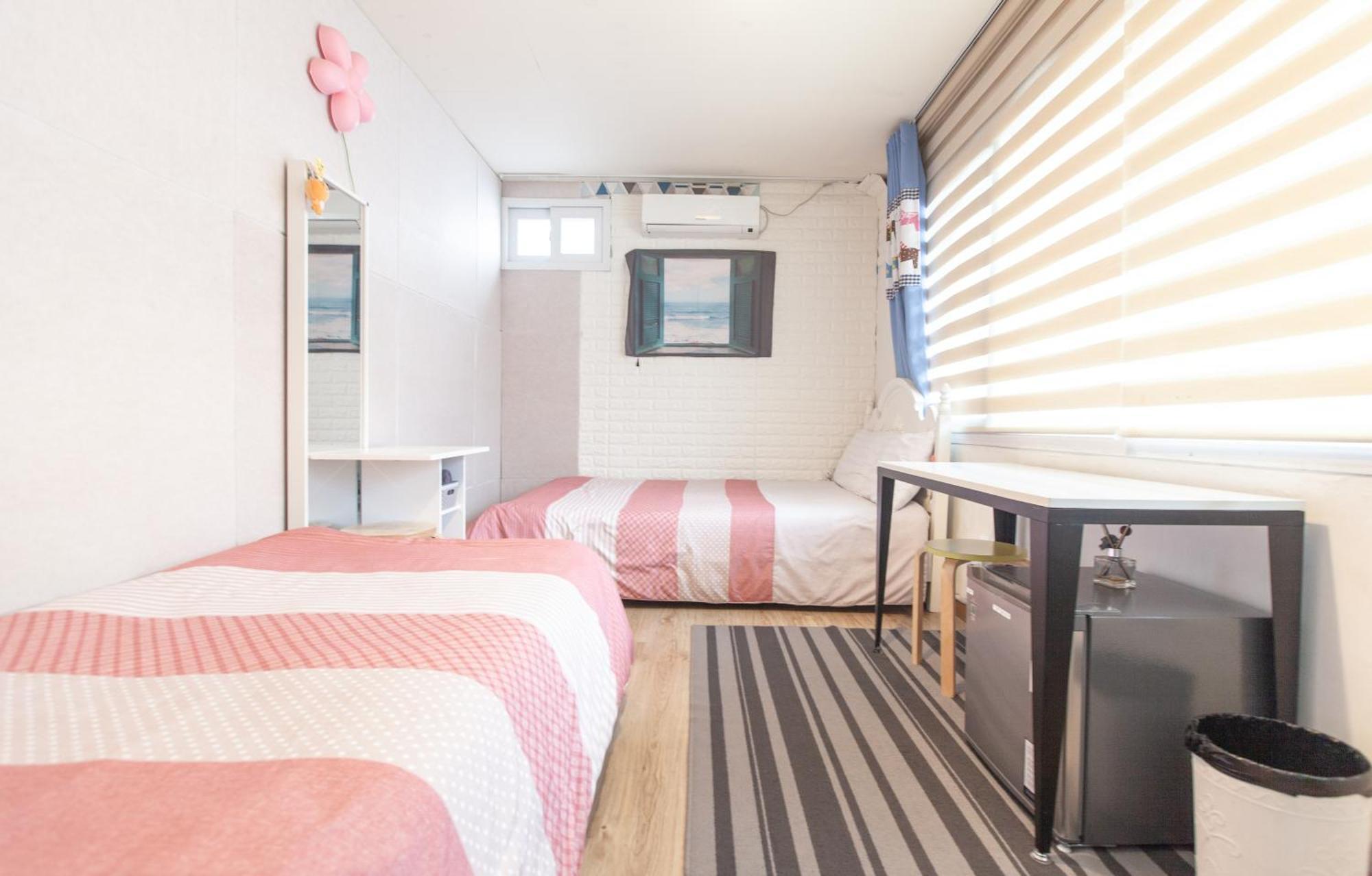 Hongdae Style Guest house 2*